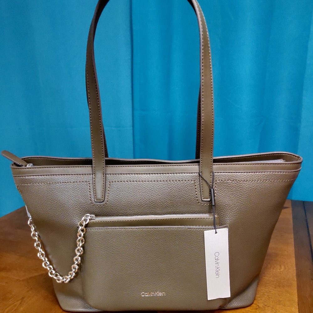Calvin Klein Beverly Signature Chain Tote